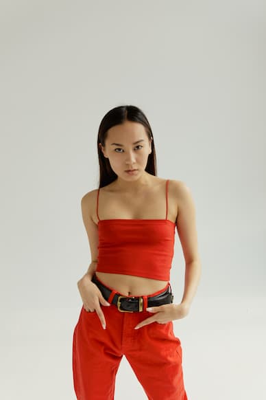 women-with-elite-leather-belt